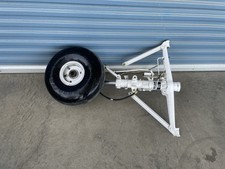 1969 Beechcraft 95-B55 Baron R/H Main Gear
