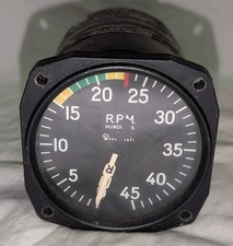 Aircraft Twin Engine Dual RPM