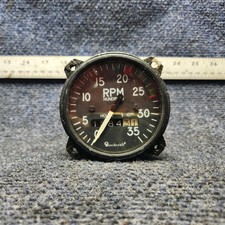 Beechcraft 35-324365-15 | A24R | Tachometer