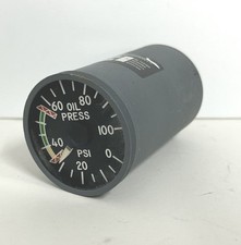 Boeing 737Aircraft Oil Pressure Indicator