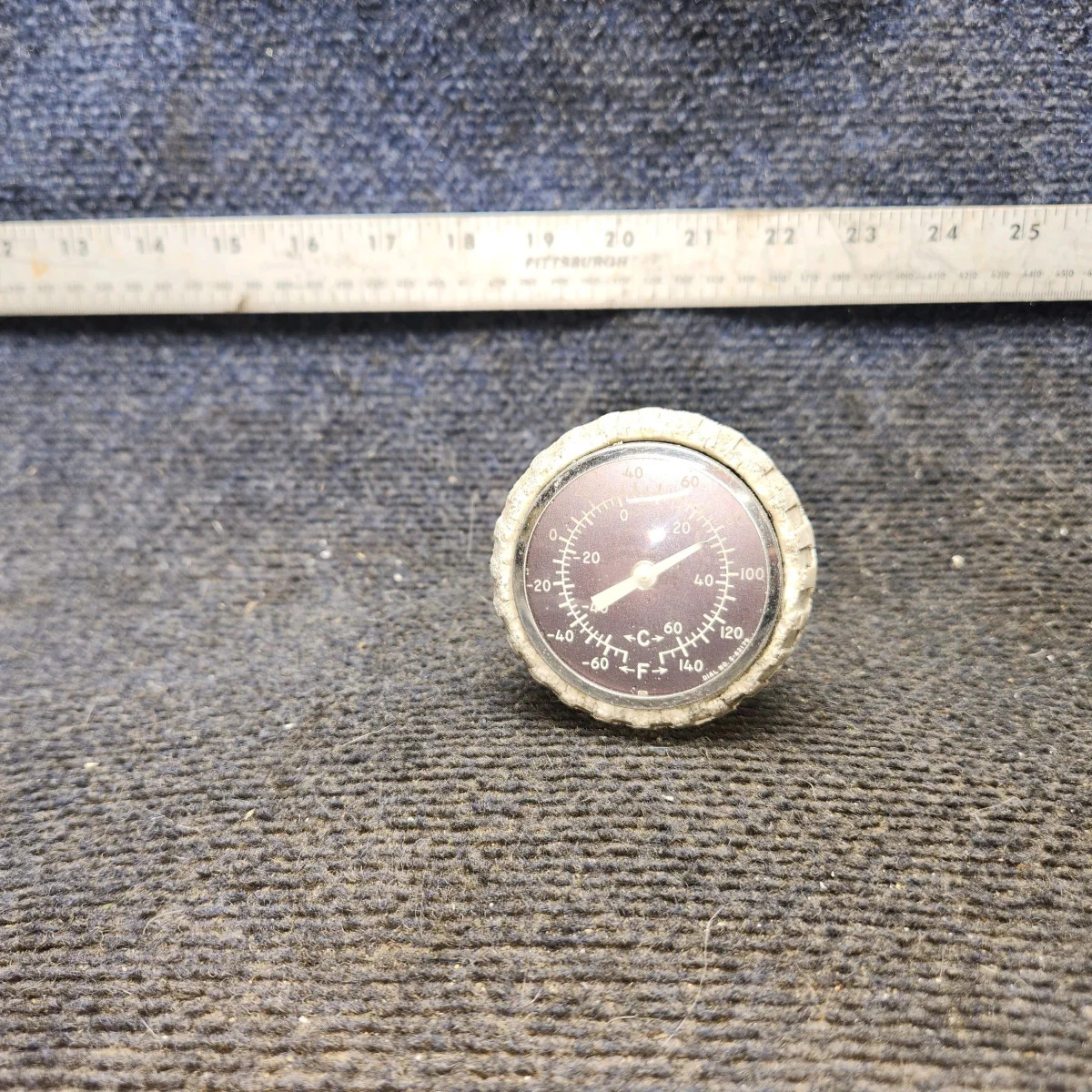 cessna C668507-0101 | 172N | Gage-Outside