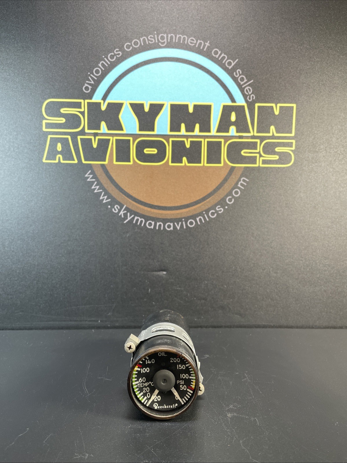 Hickok Beechcraft Oil Temp and Pressure