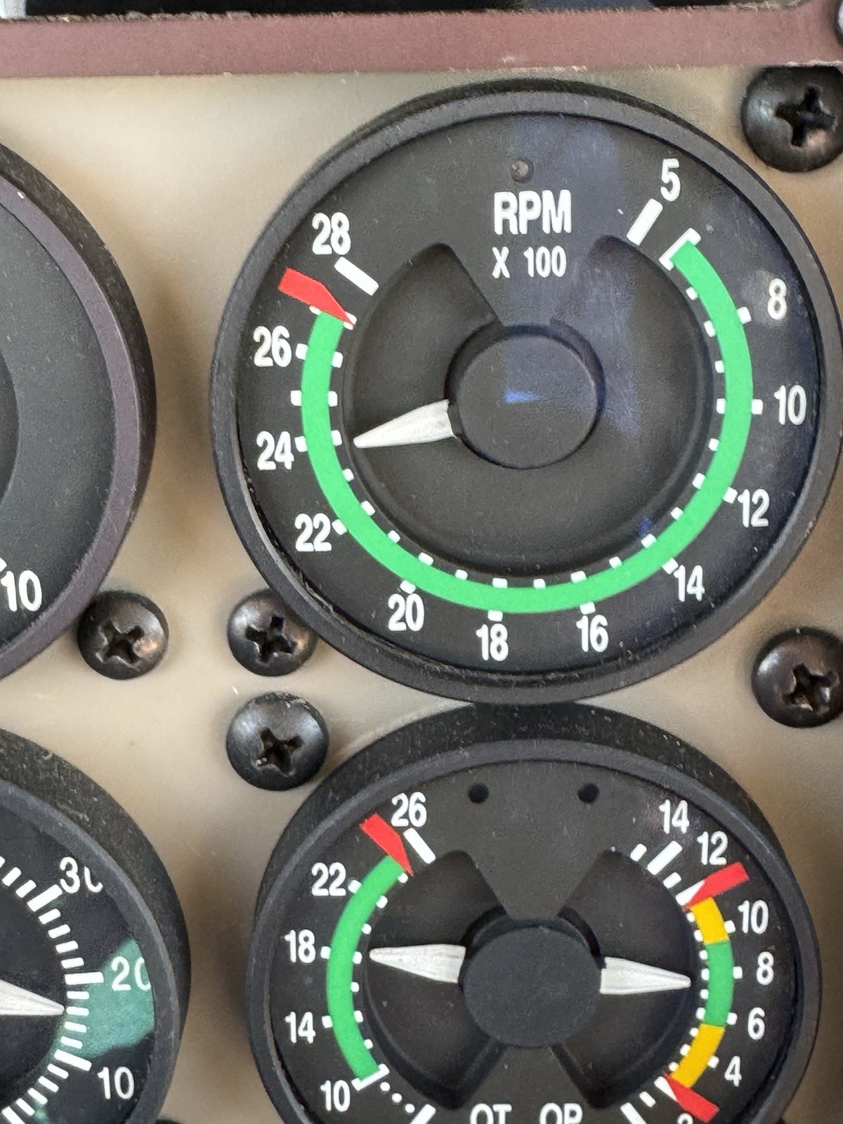 Horizon Aerospace Piper Saratoga RPM Gauge