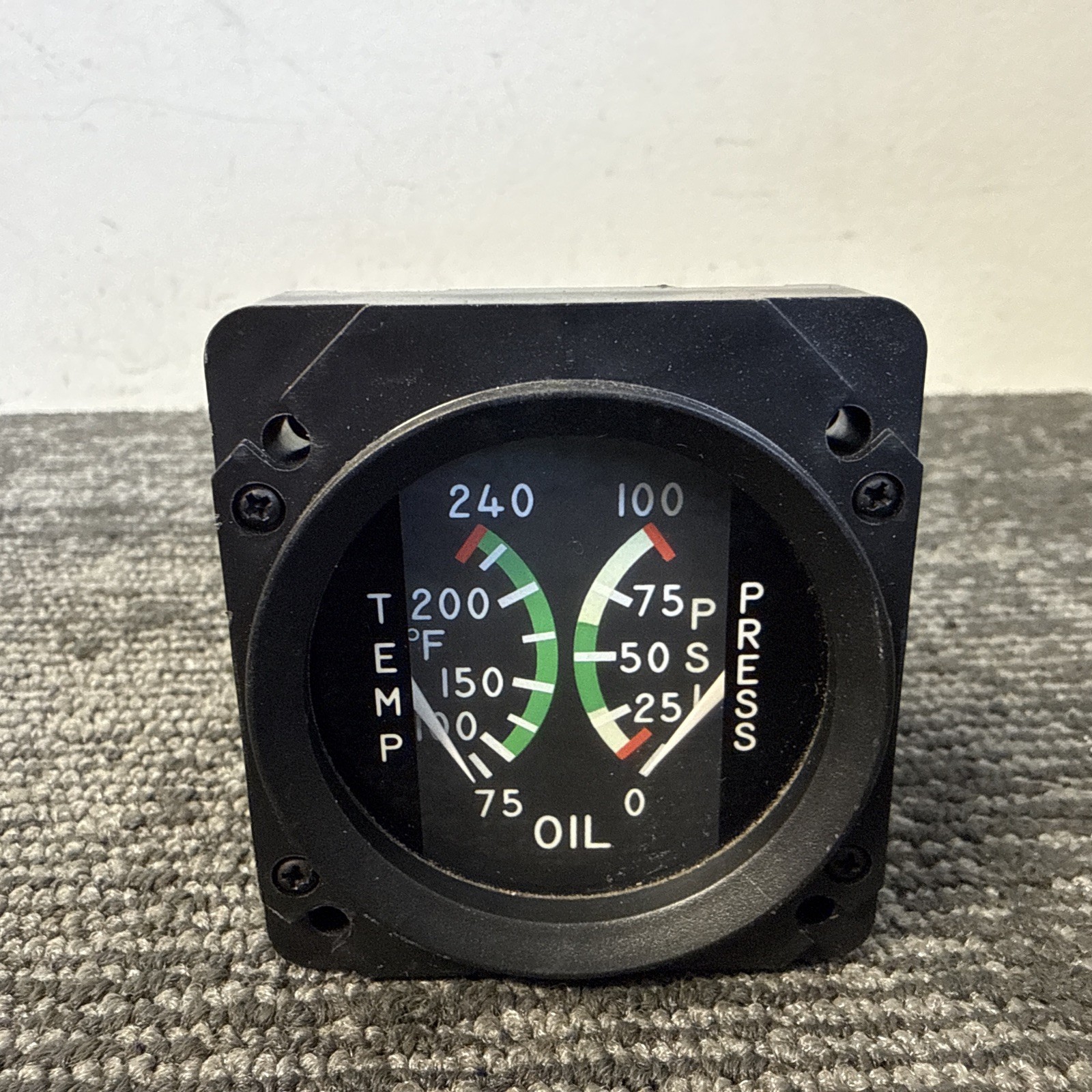 Rochester Gauges, Inc. Rochester Gauges Cirrus Oil Temp