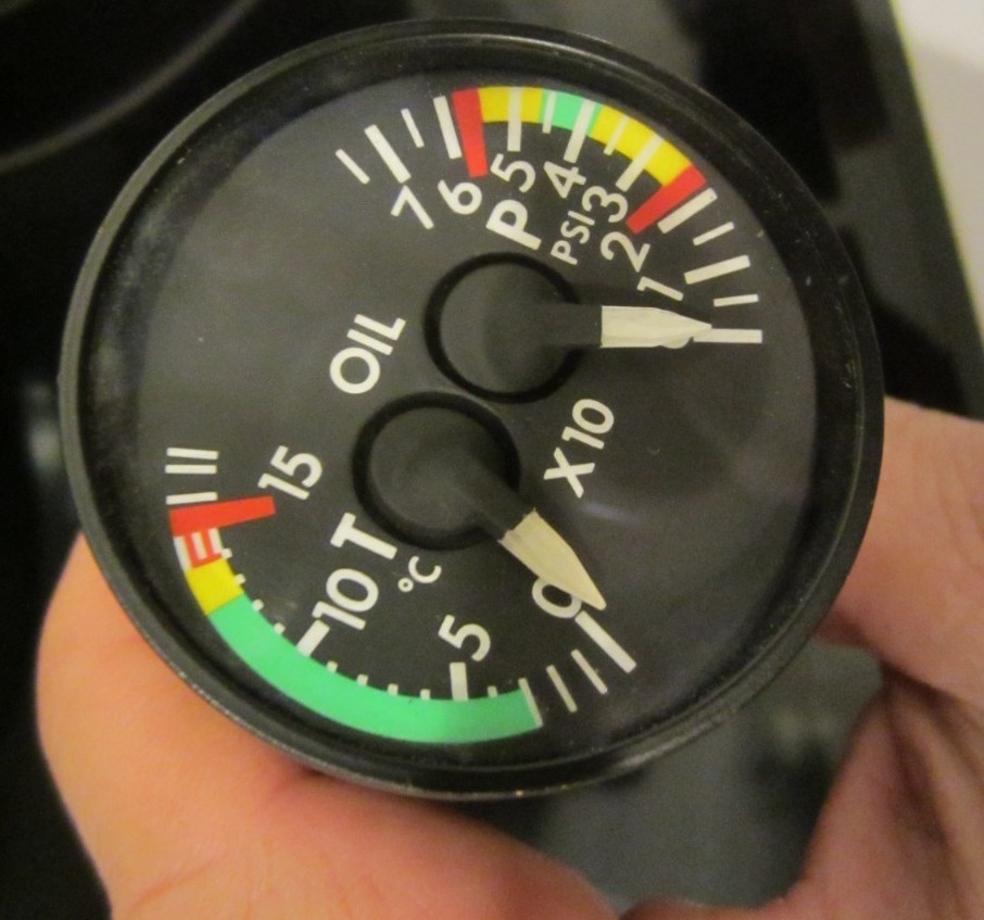 ROGERSON KRATOS AIRCRAFT GAUGE INDICATOR TEMP PRESSURE