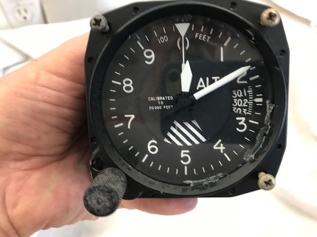 United Aircraft Altimeter, Model 5943P-3