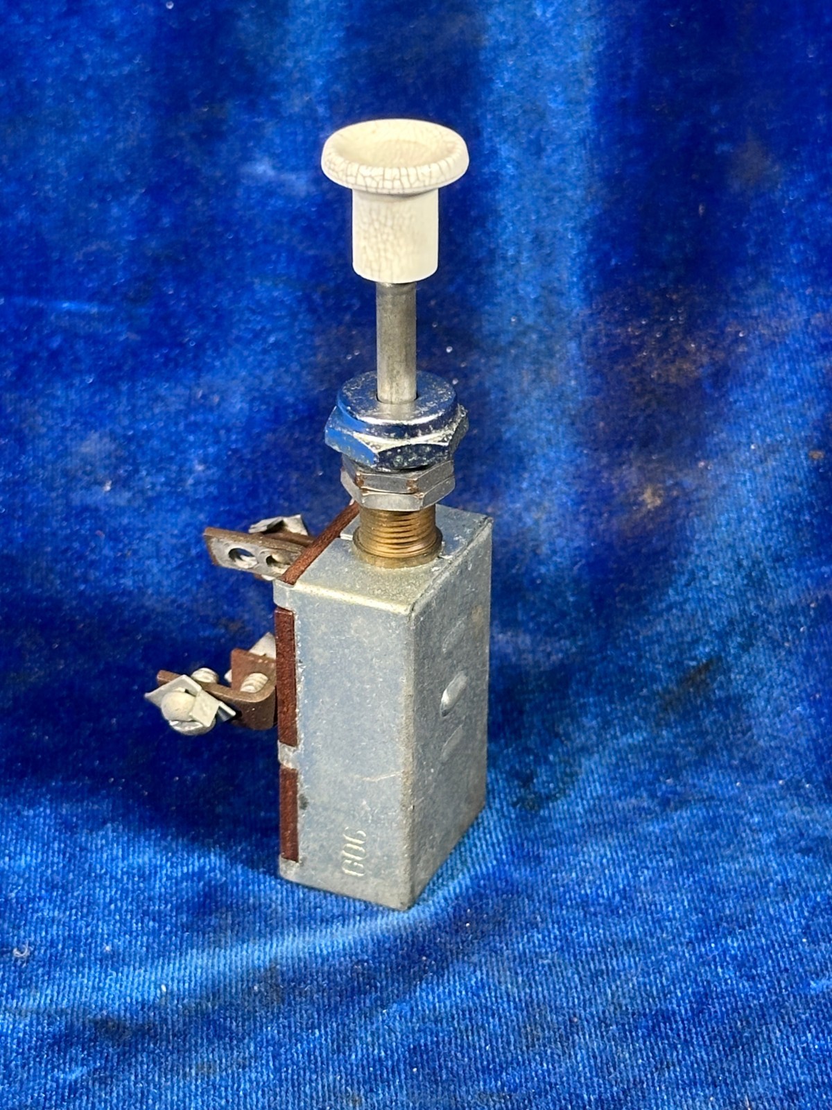 1989 Cessna 172 F SWITCH - LANDING