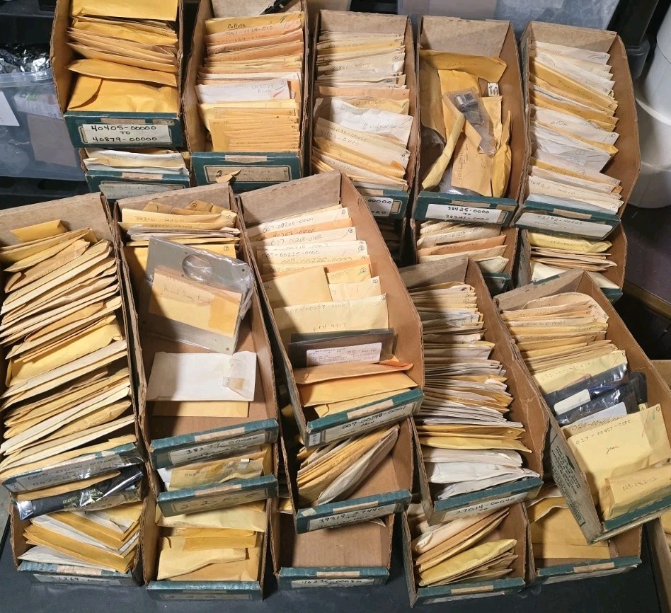 2000 Honeywell Aerospace HUGE LOT + Aircraft Avionics