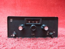 Aircraft Radio & Control R-546E
