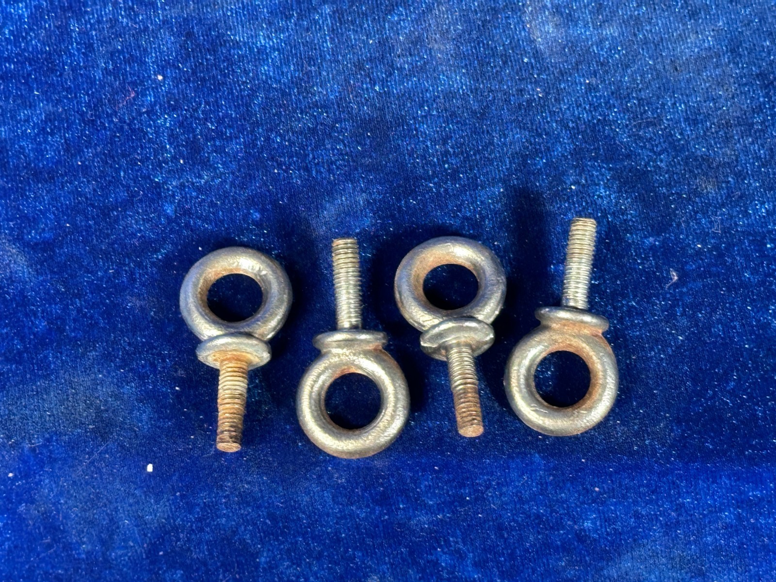 Cessna 150 J EYEBOLT - CARGO