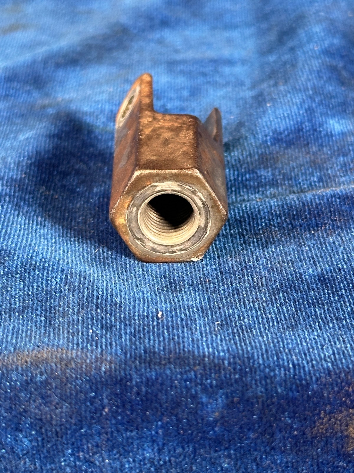 Cessna 172 F CLEVIS P/N: 0543023