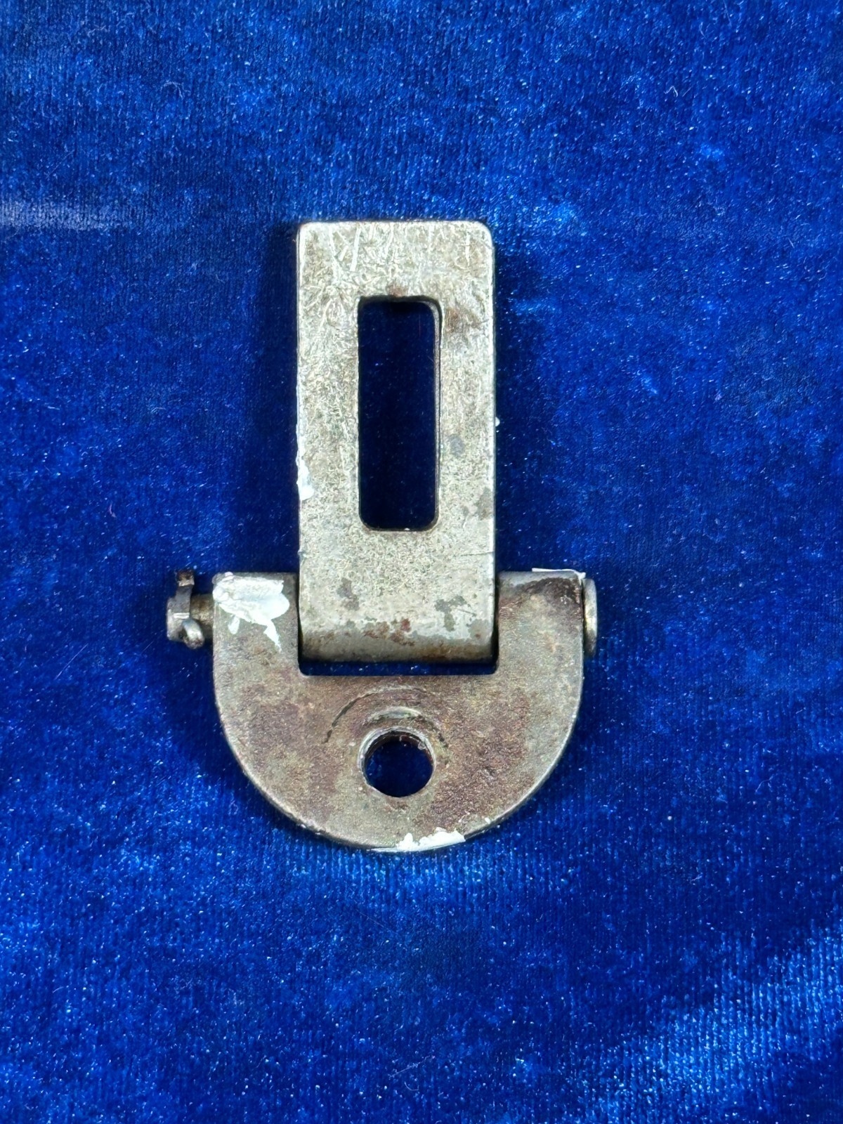 Cessna 172 F LATCH ASSY P/N: