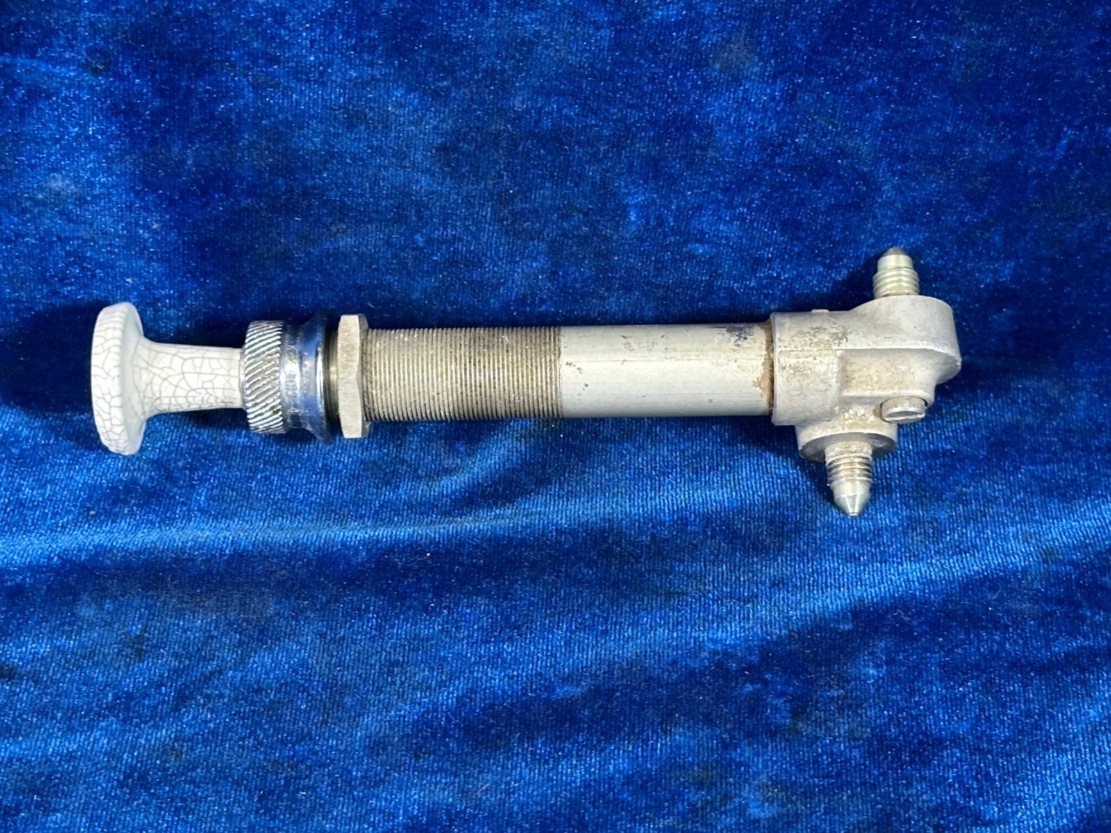 Cessna 172 F PRIMER ASSY P/N: