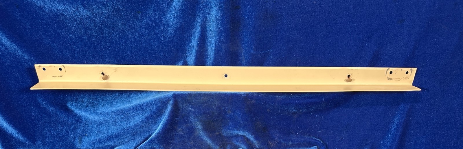 Cessna 172 F SHIELD - FRONT
