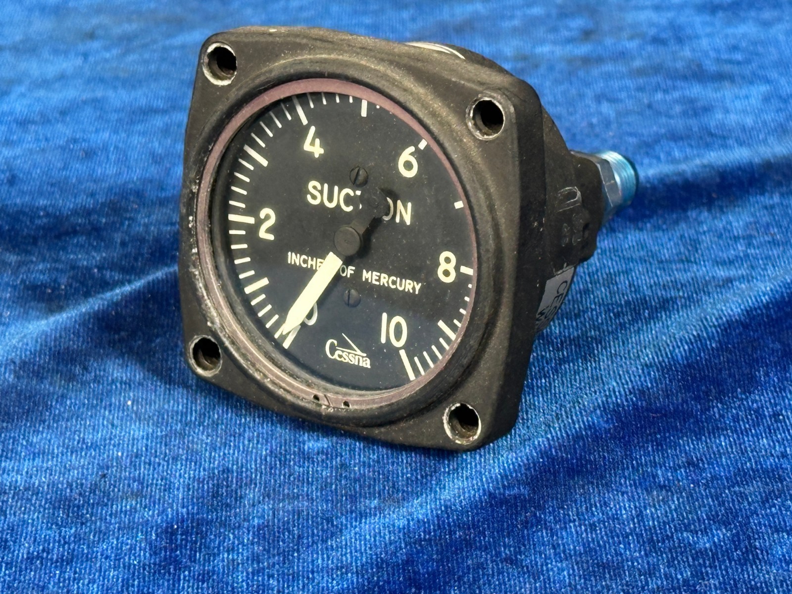Cessna 172 F SUCTION GAGE P/N: