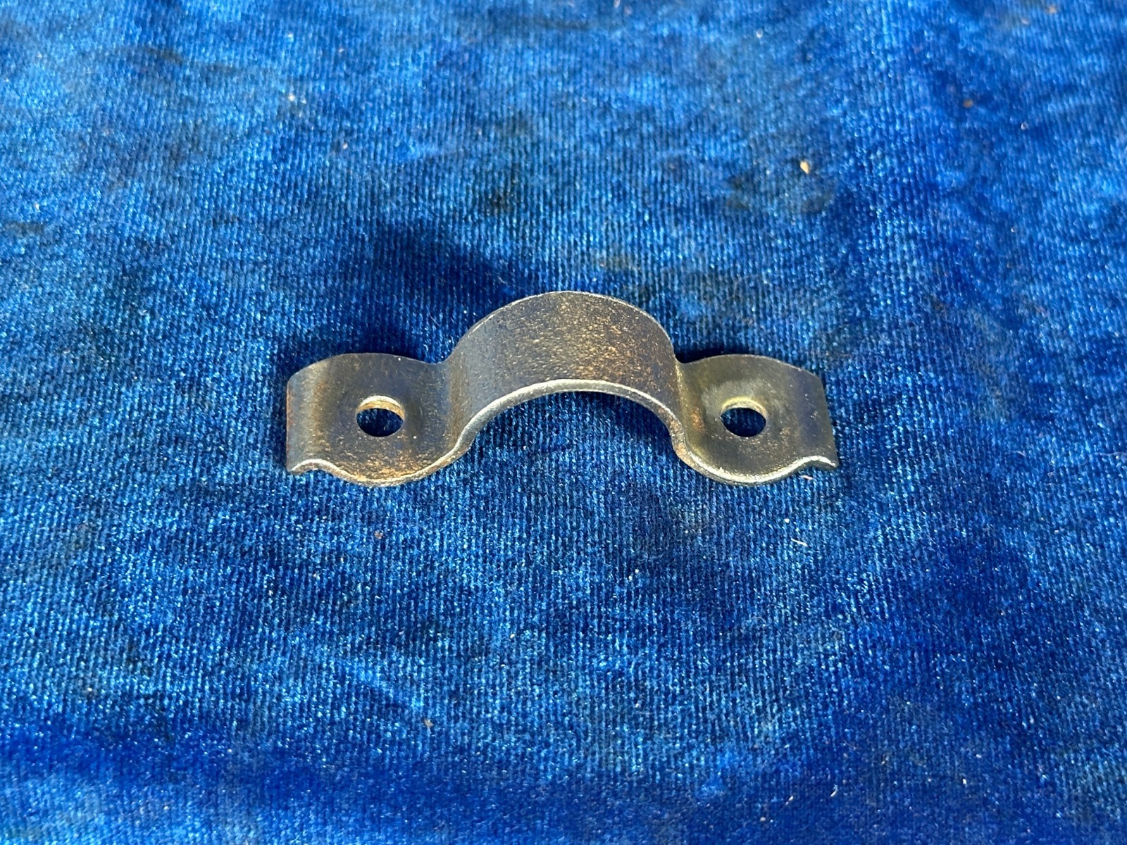 Cessna 172 M CLAMP - ELEVATOR
