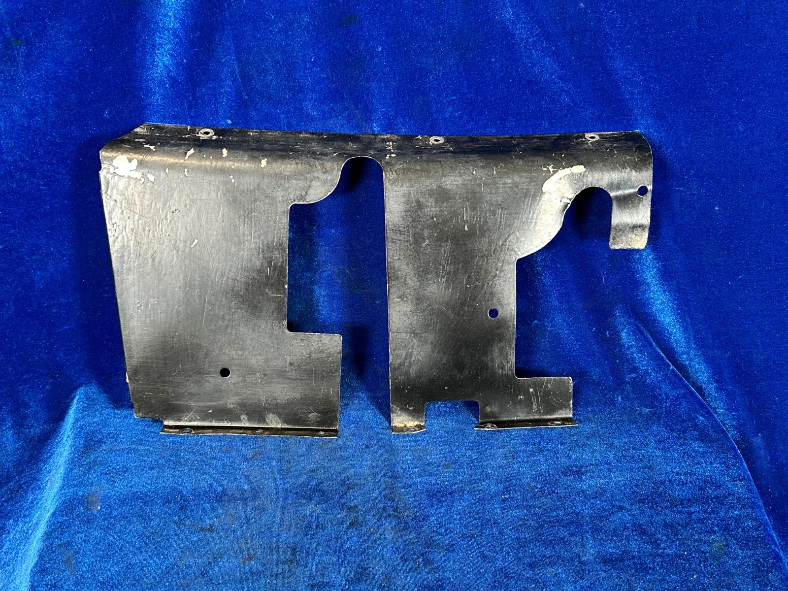 Cessna 172 M SHIELD - RUDDER
