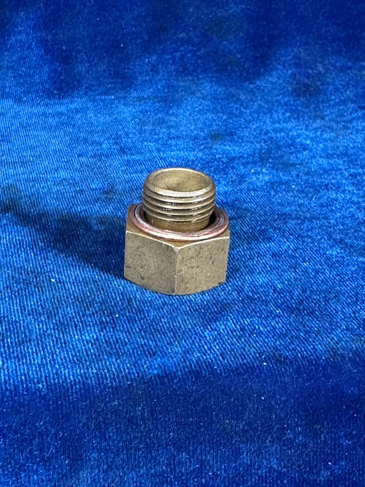 Cessna 172 N ADAPTER - OIL
