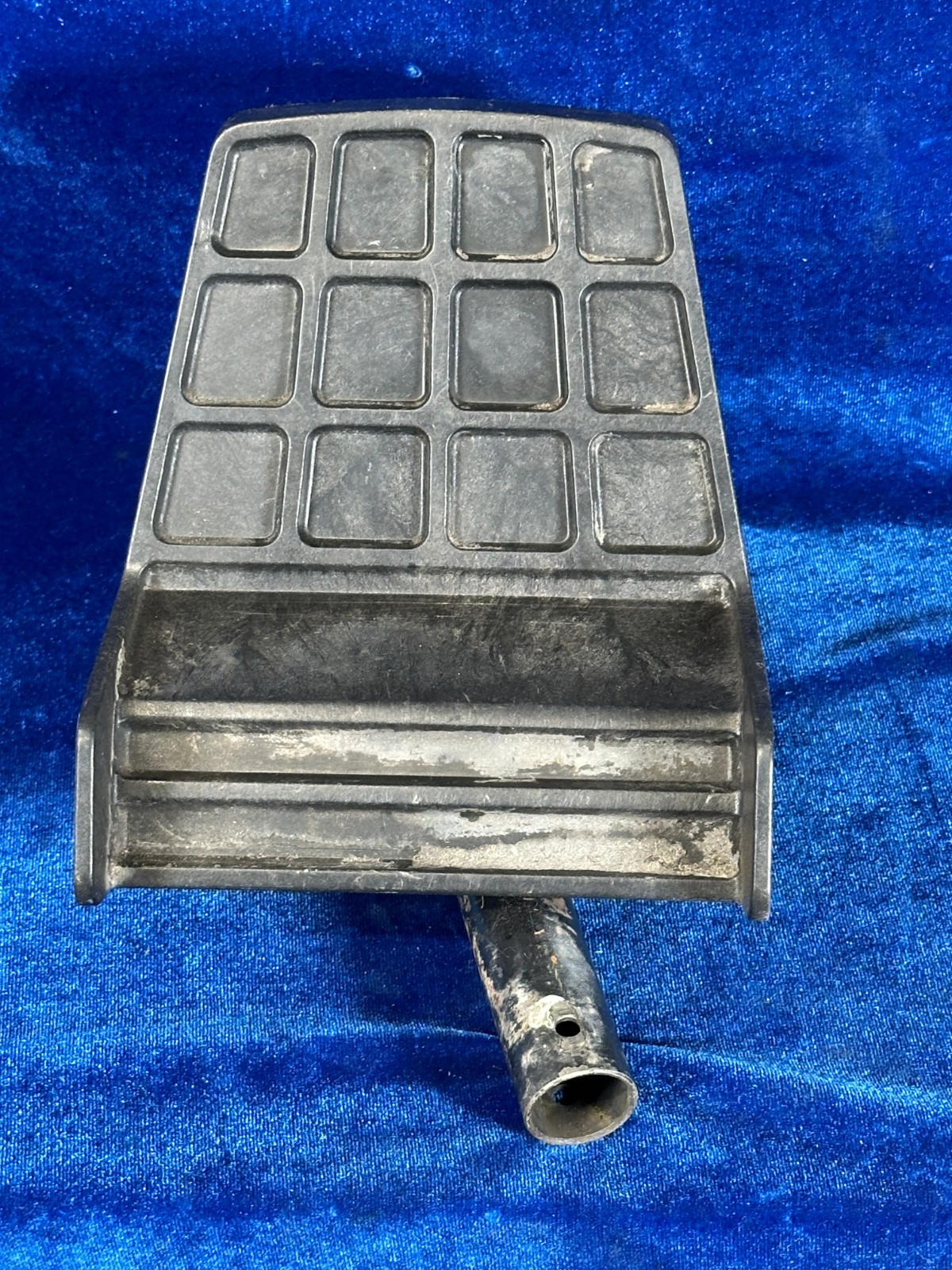 Cessna 172 P PEDAL + POST