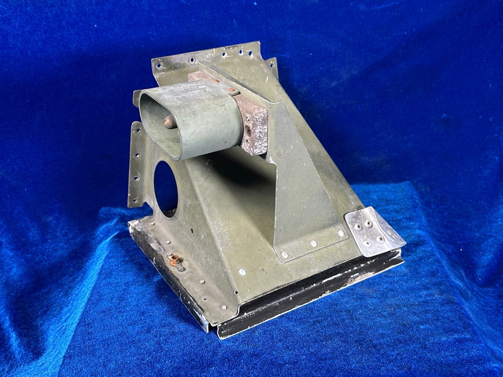 Cessna 172 P TRAY ASSY -