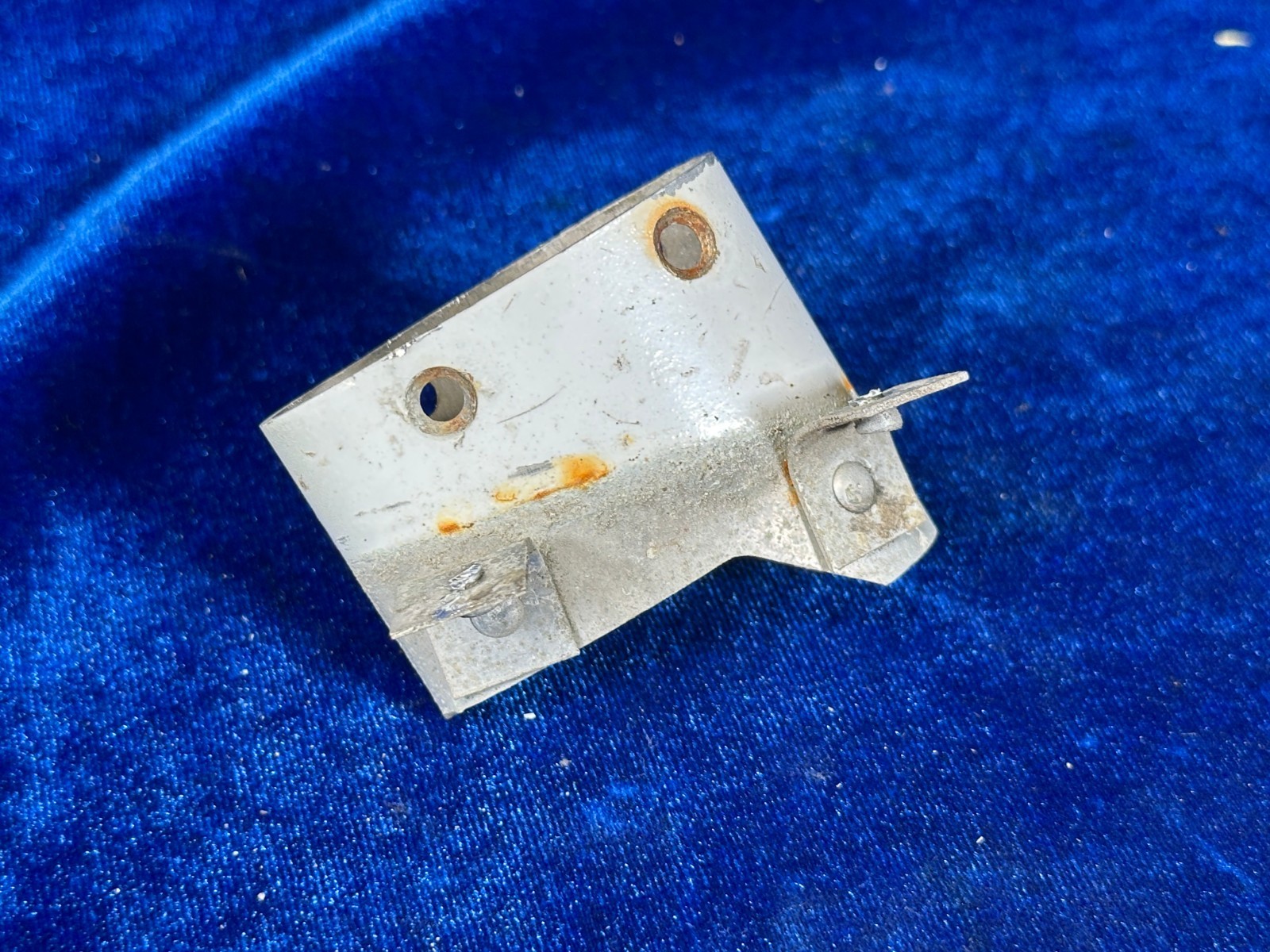 Cessna 182 L CONNECTOR ASSY -