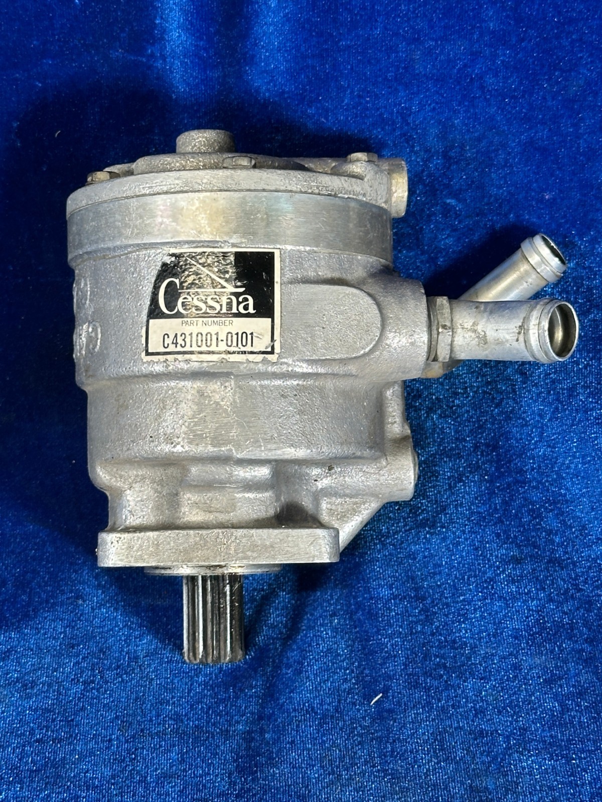 Cessna VACUUM PUMP - WET (TESTED)