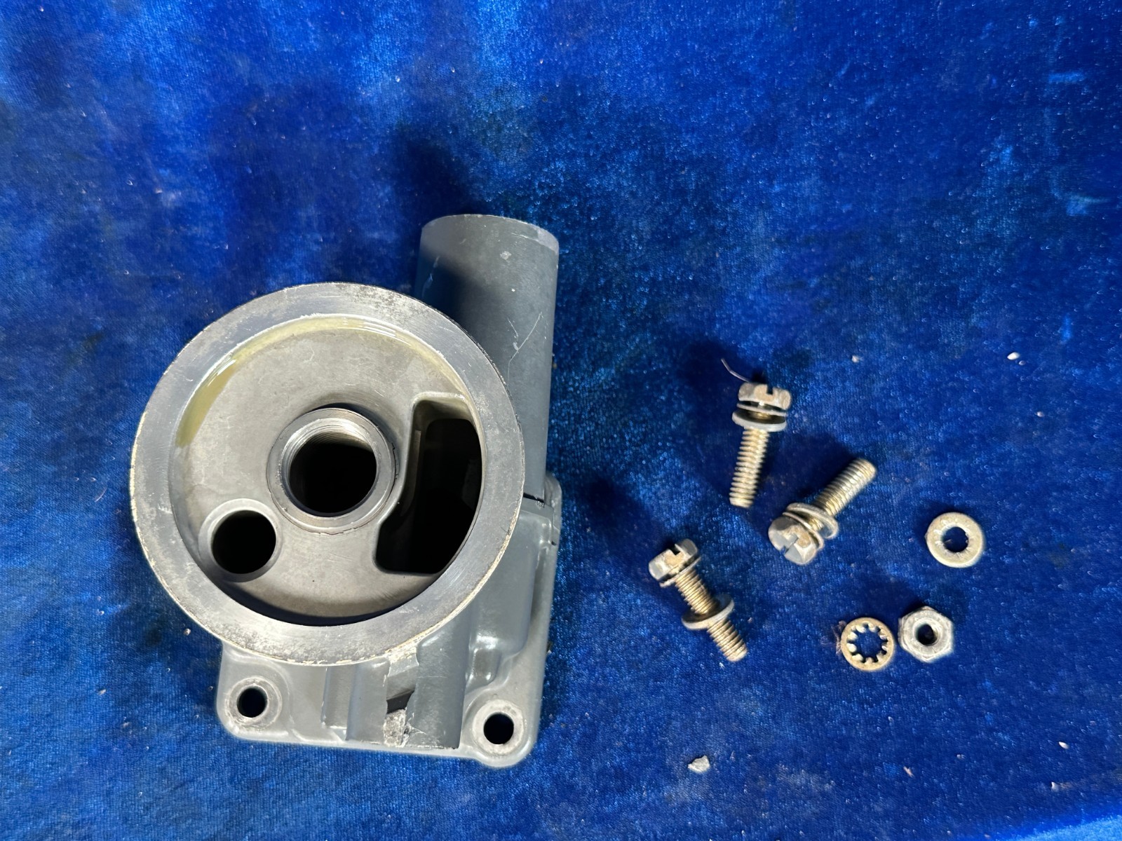 Lycoming O320 OIL FILTER BASE ASSY
