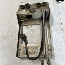 MT-4682/A 622-1783-001 MOUNTING BASE, RADIO