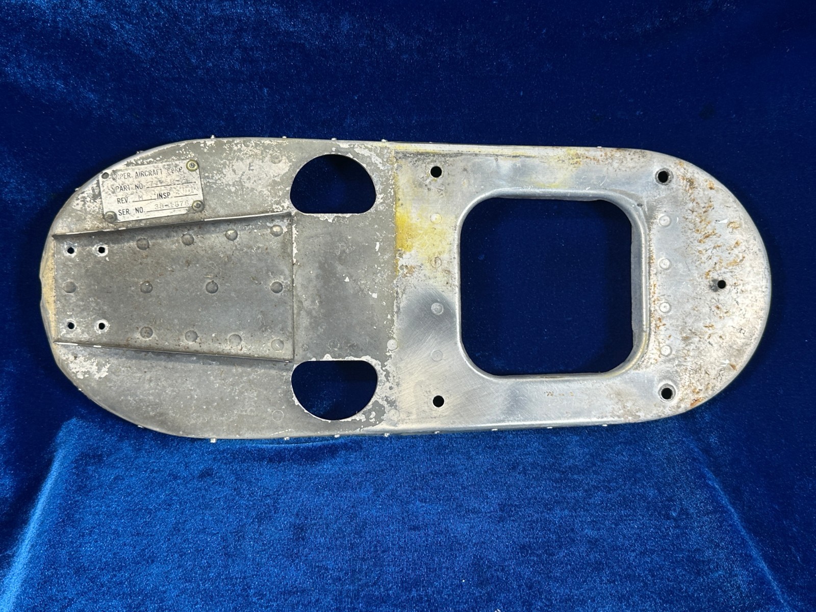 Piper PA 38-112 BULKHEAD STA# 240.62