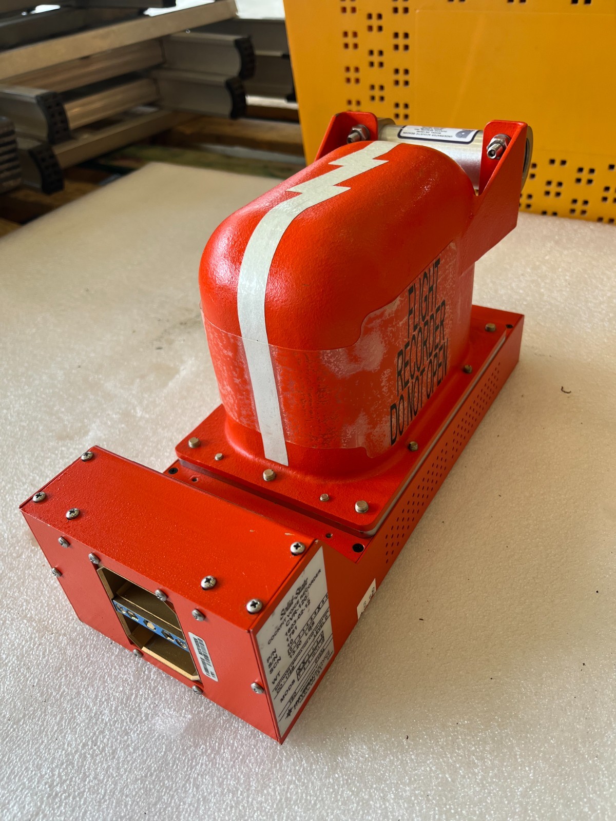 unversal avionics Universal Avionics CVR-120(Cockpit Voice Recorder,