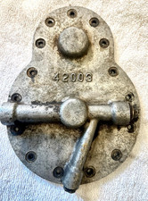 CURTISS OXX-6 AIRCRAFT ENGINE, FORWARD