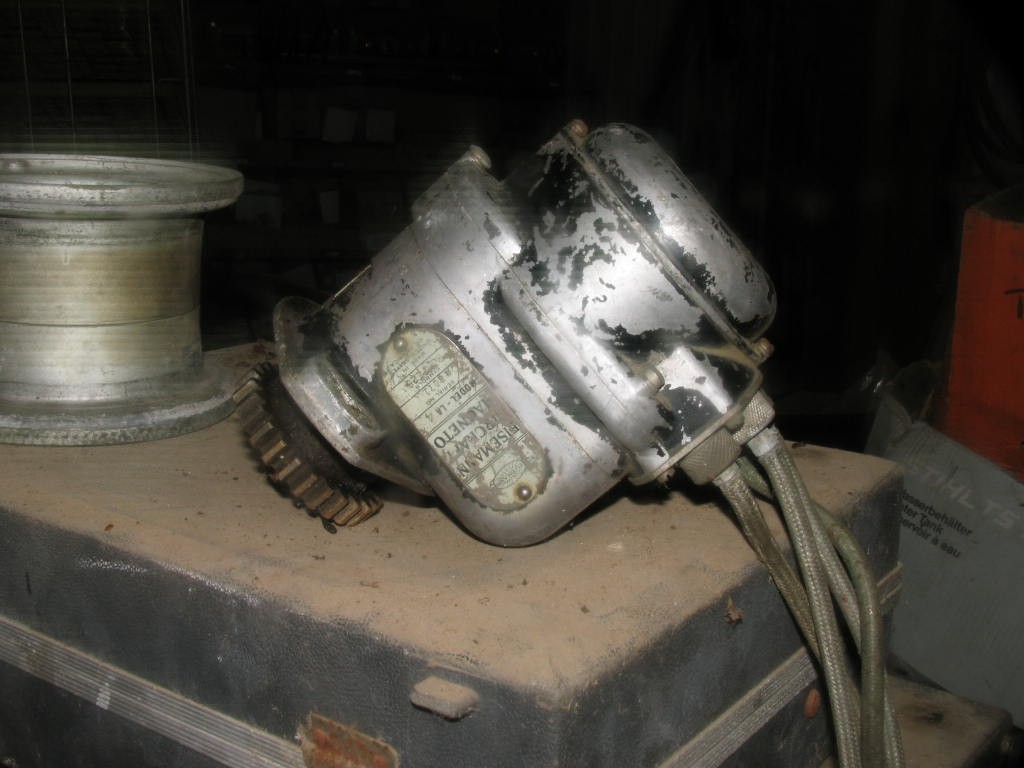 Eisemann Aircraft Airplane Magneto 4