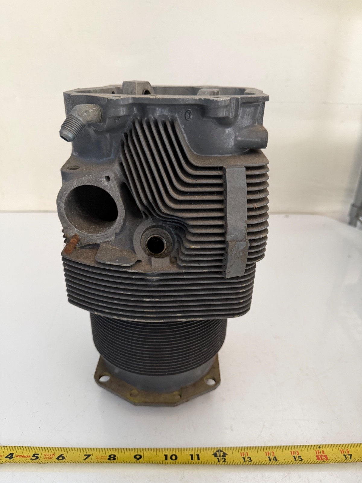 Lycoming VINTAGE #74260 AIRCRAFT ENGINE CYLINDER