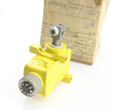 1956 New Qty 1 Electro Snap