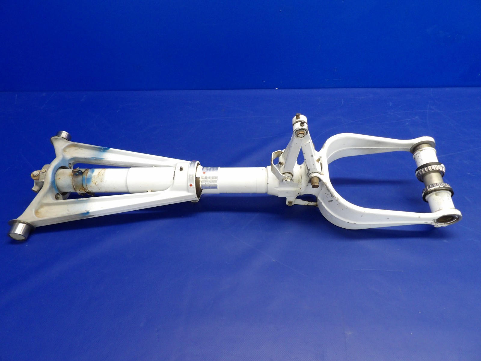 2088 Cessna 421 Nose Gear Strut P/N