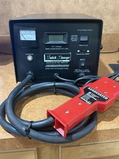 Aircraft APU/Battery Charger