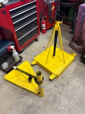 Aircraft tail stand and Tire