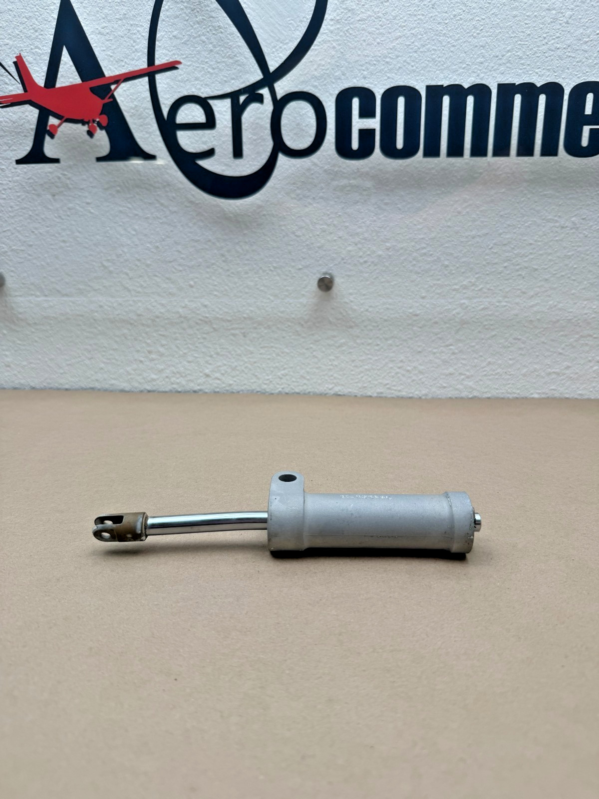Beech raft Shimmy Dampener Assembly P/N: