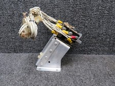 Beechcraft 002-364013-29, MS15026-1 F33A Landing Gear
