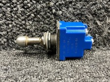 Beechcraft 2TL1-50K (Alt: MS27408-5K) B60 Toggle