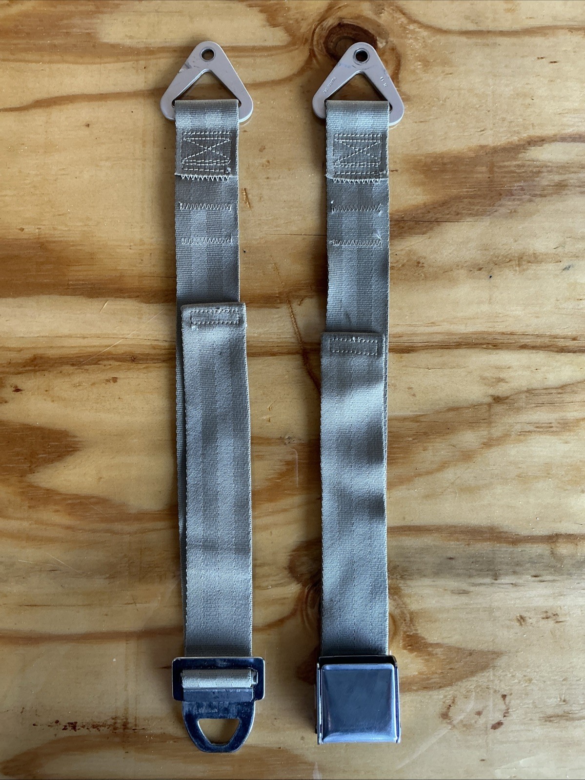 Beechcraft aircraft lap belt and shoulder