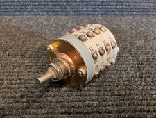 Beechcraft King Air Switch, Part# MS25002-4