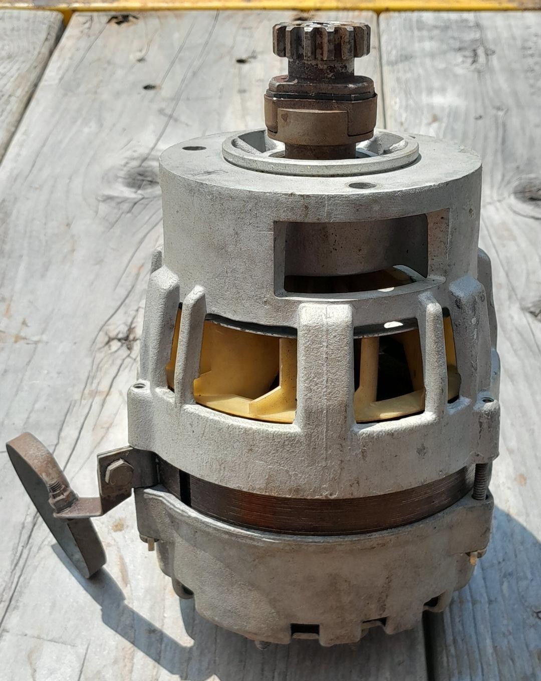 Cessna 0-200 150 Aircraft alternator C611501-02