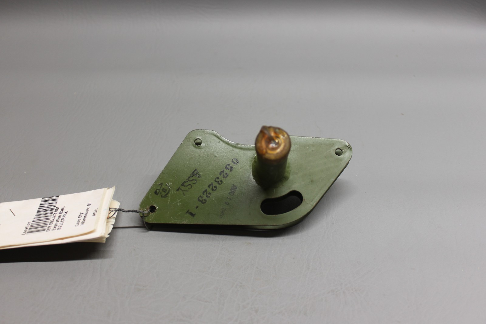 Cessna 0523223-1 Aileron Bellcrank