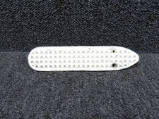 Cessna 0541154-495 172G Step RH