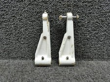 Cessna 0841002-1 414 Nose Landing Gear