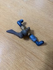 Cessna 150G Fuel Selector
