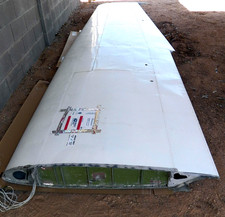 Cessna 182 RH Wing 0720601-202, 0720601-212