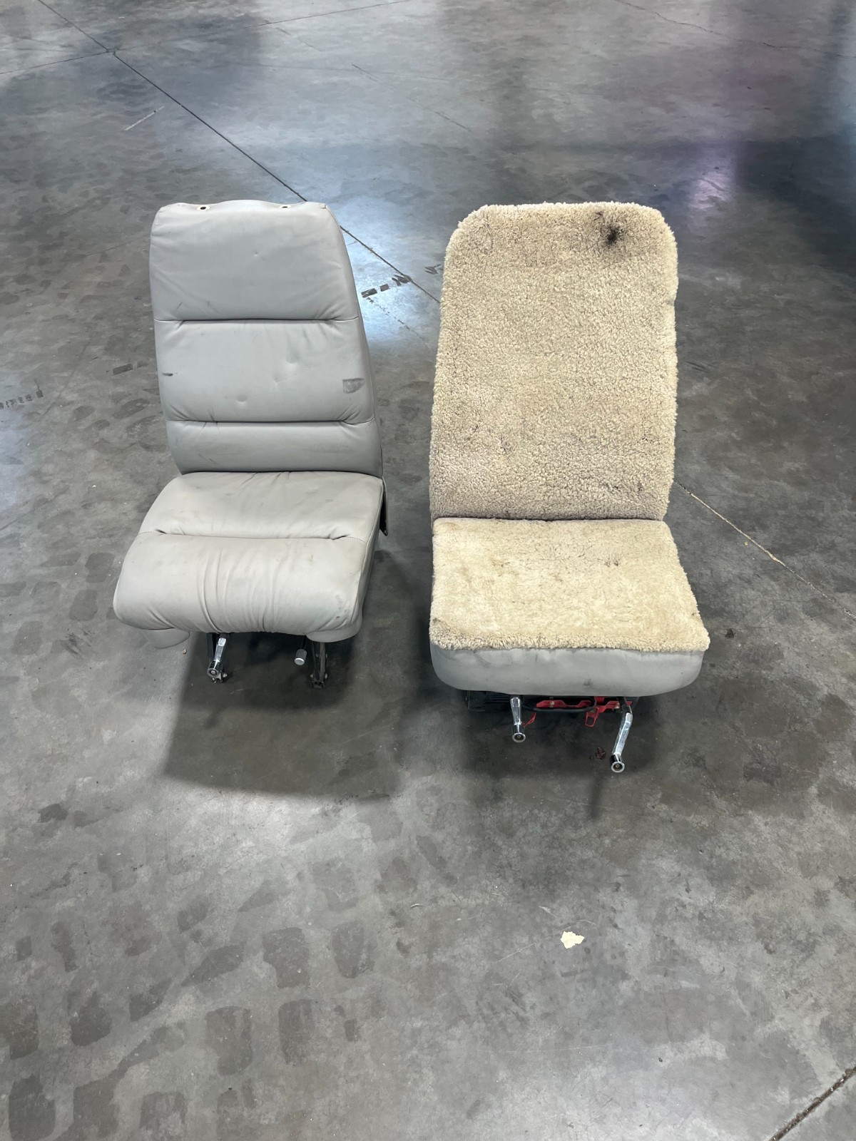 Cessna 210 Front Seats