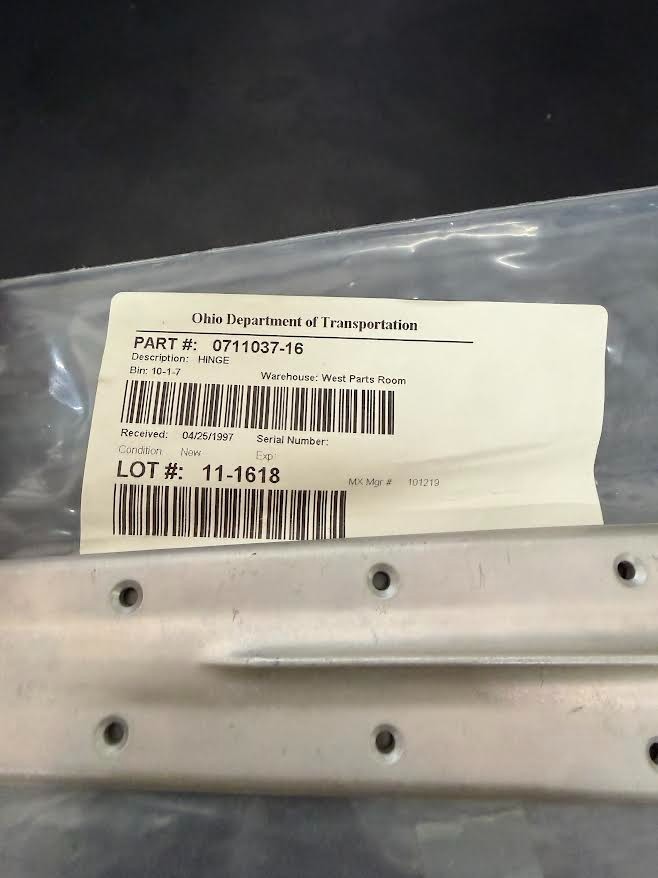 Cessna 210 RH Cabin Door Upper